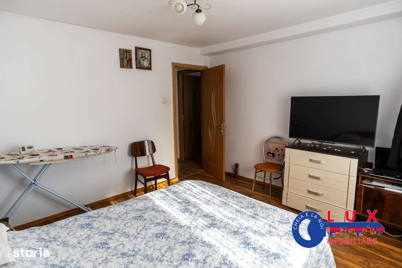 ID 6678 Vindem casa pe Strada Trandafirilor – ULTRACENTRAL-5