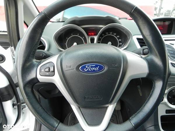 Ford Fiesta - 16