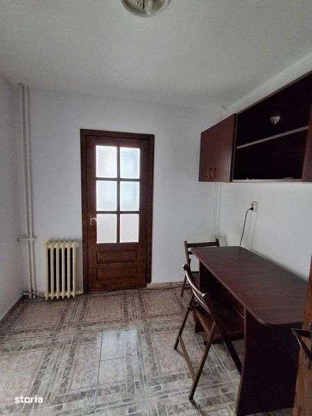 Apartament 2 camere decomandate, Brazda lui Novac, - Imagine principală: 5/8