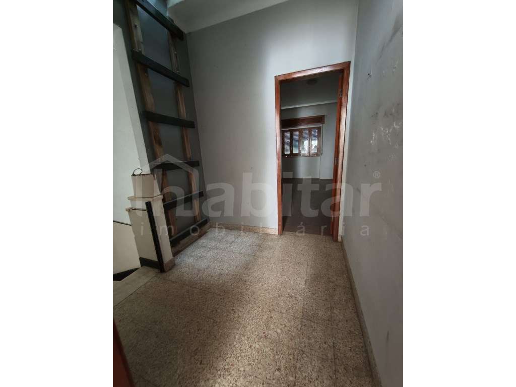 Apartamento T2 Centro de Benavente-12