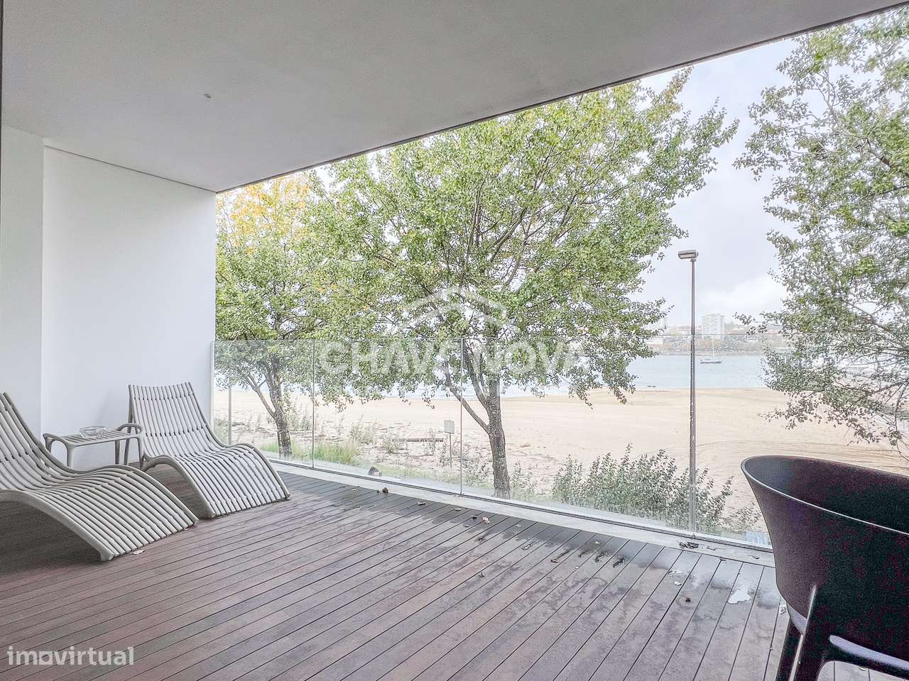 T1 Como Novo c/ Vistas Rio Douro e Lugar de Garagem em Canidelo-27