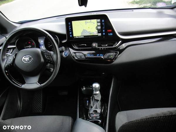 Toyota C-HR Hybrid Lounge - 6