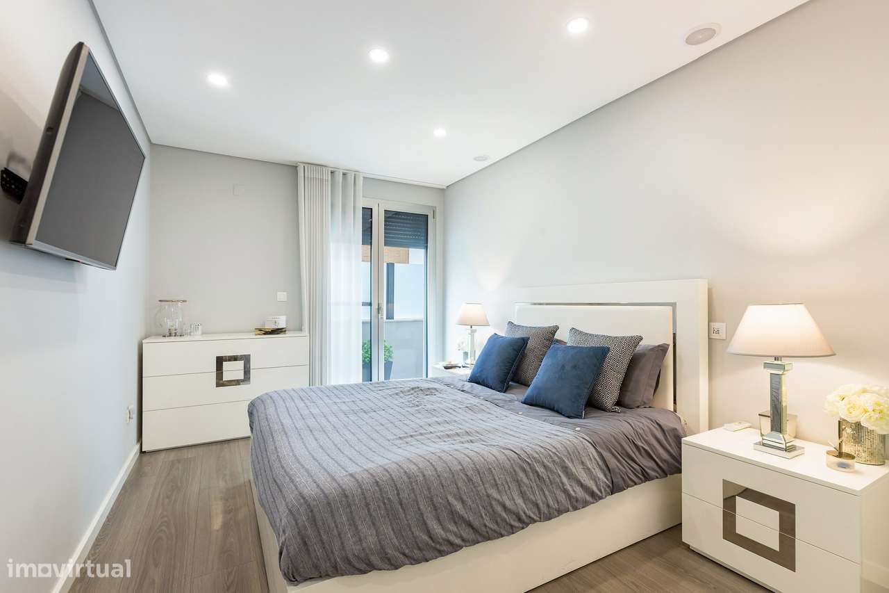 Excelente Apartamento T3 com Terraço e Box no Infantado – Loures-11