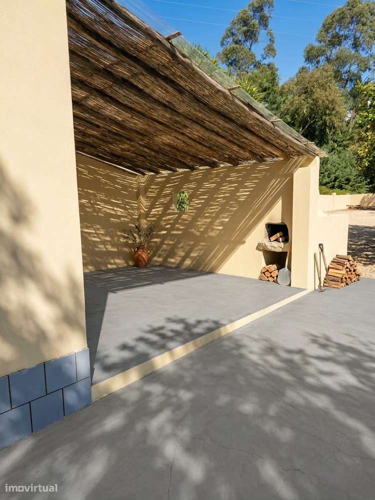 A house in the forest - Grande imagem: 5/11