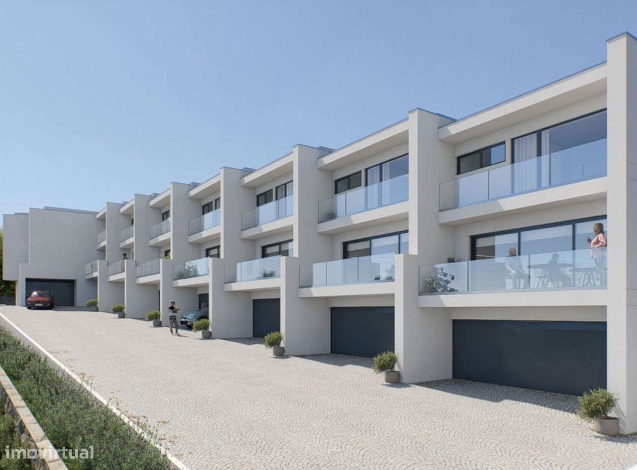 Moradia T3 | Piscina | 2 Carros | Condomínio Fechado | Valbom-11