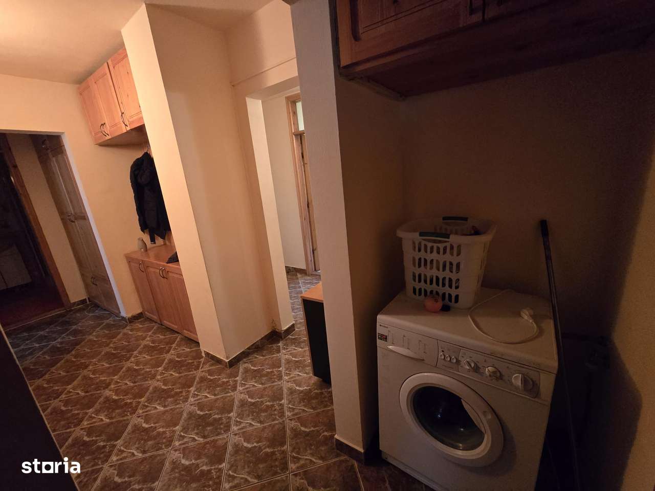 Reșița, apartament 4 camere, 98 mp, etj. 2, Govândari, zona Micro IV - Imagine principală: 4/16