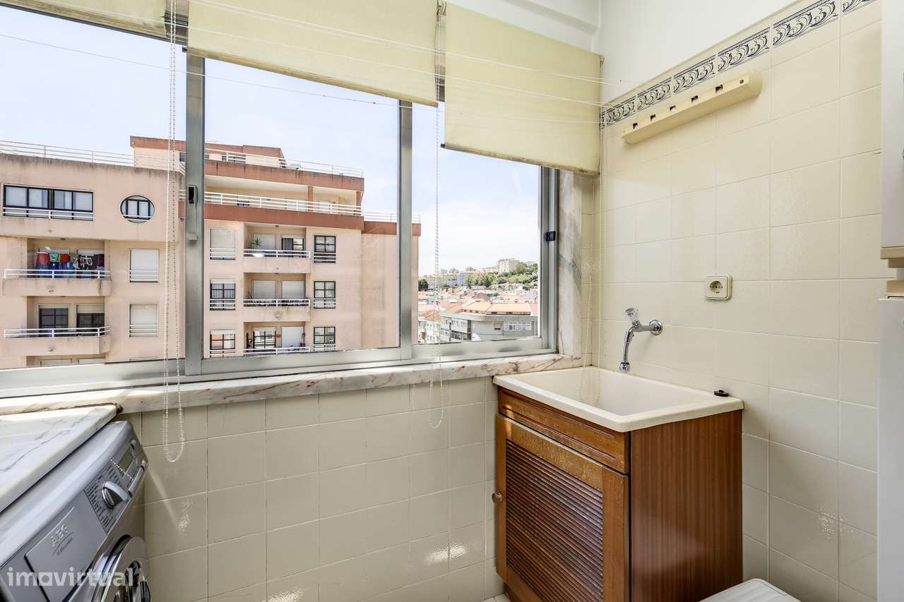Apartamento T1 Queluz-17