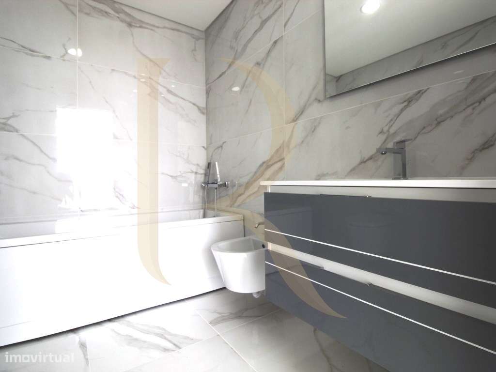 Apartamento T3 novo com elevador, parqueamento e terraço nas Paivas... - Grande imagem: 5/14