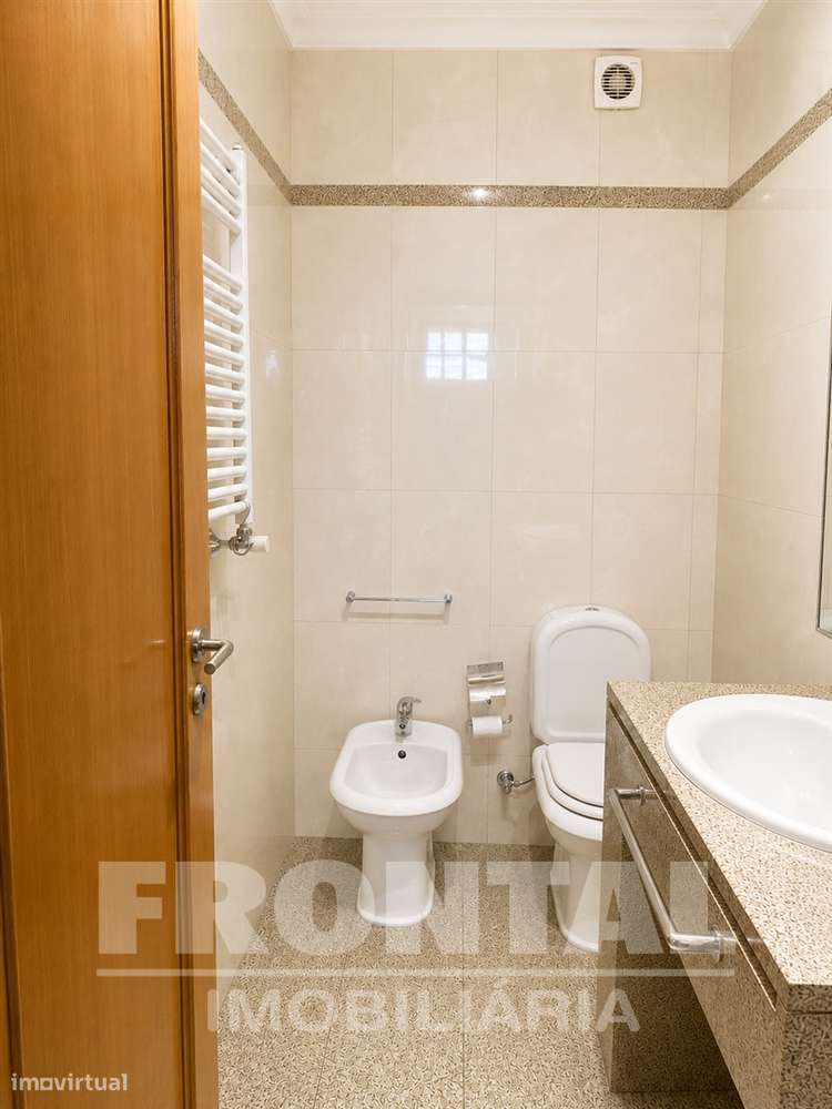 Moradia T3 | Conforto Habitacional e Excelente Localização-17