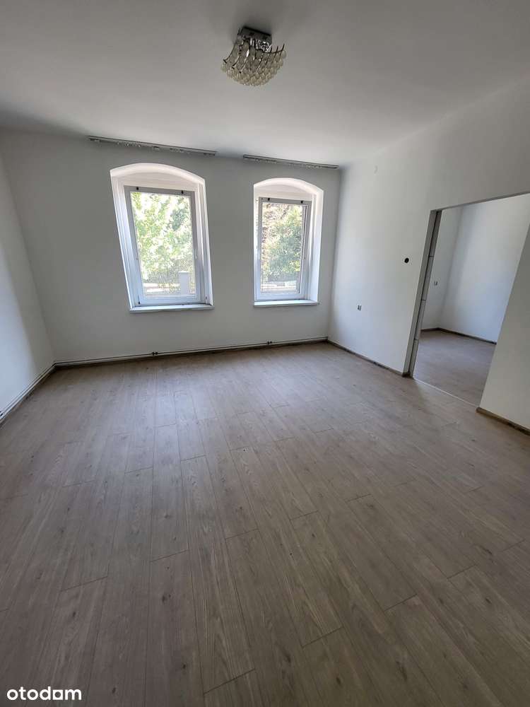 Przestronne 3 -pokojowe mieszkanie po kapitalnym remoncie - Pełny obrazek: 1/15