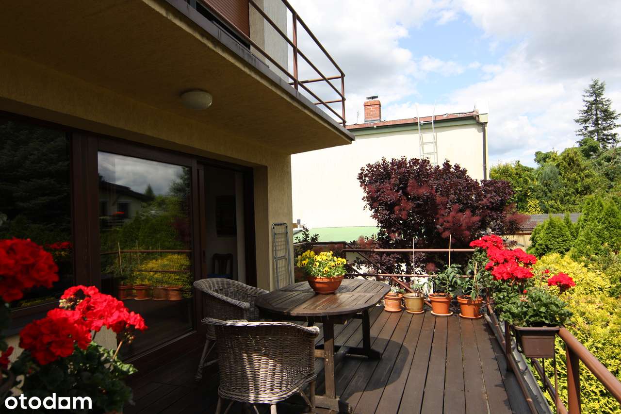 Przestronny dom z garażem i piwnicą, Świetna okazja na FLIP!-4