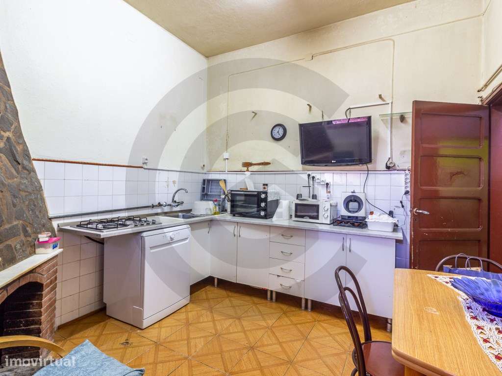 Moradia com negocio no R/C - Grande imagem: 5/14