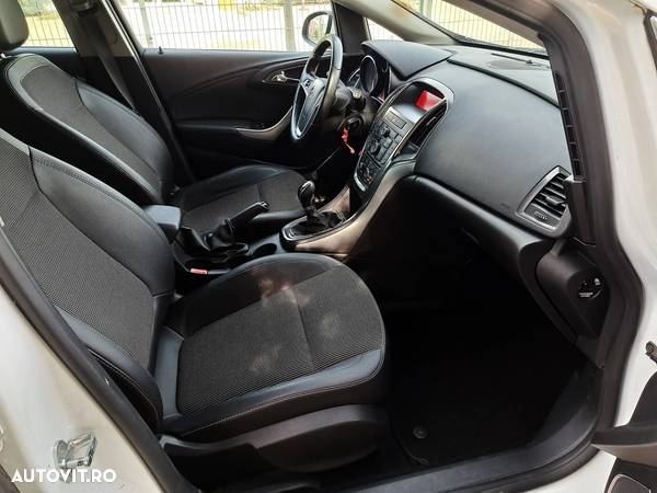 Opel Astra 1.7 CDTI Cosmo - 7