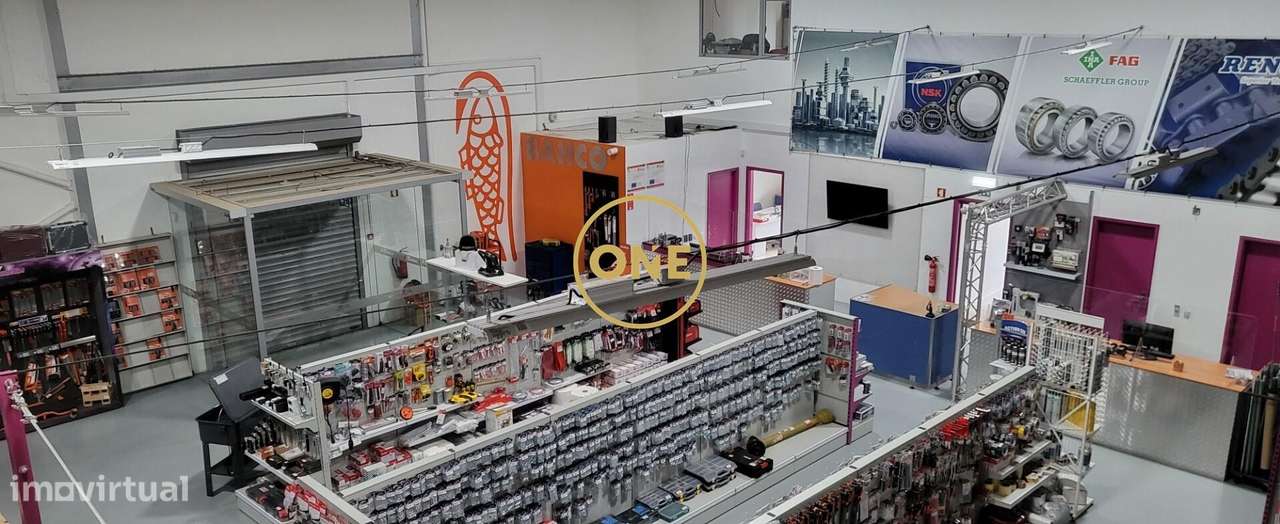 Excelente Armazém em Salvaterra de Magos - Grande imagem: 4/17