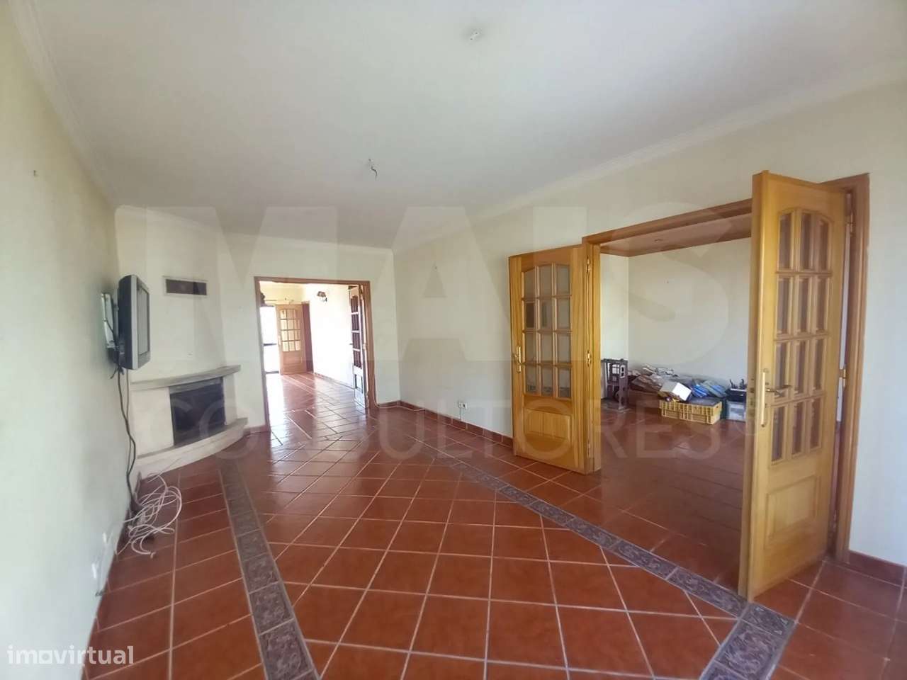 Moradia de 5 Assoalhadas em Ribamar C/ lote de 300m2 e Sótão amplo - Grande imagem: 4/49