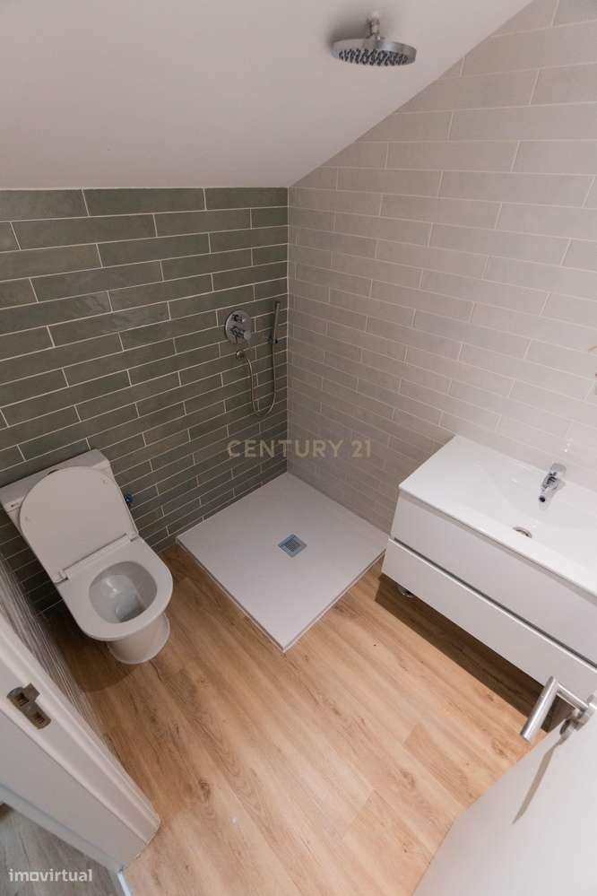 Prédio remodelado na Baixa de Setúbal – uma oportunidade única-51