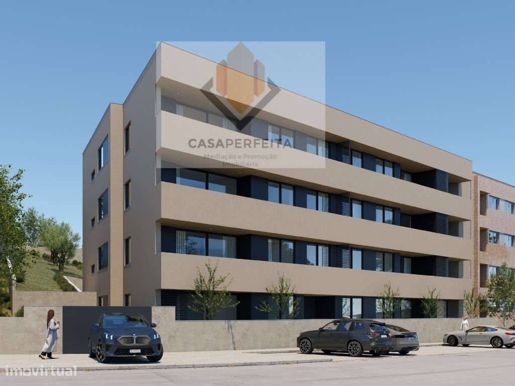 Apartamento T3 com Piscina, Varanda e Lugar de Garagem - Valadares-6