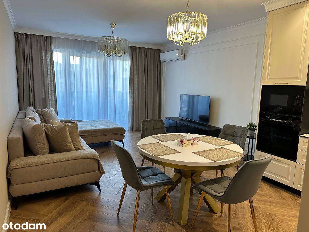 Przestronne, trzypokojowe mieszkanie z pięknym widokiem. Milionowa 8a-13