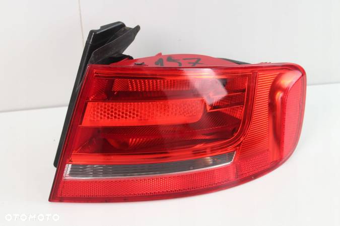 LAMPA PRAWY TYŁ TYLNA AUDI A4 B8 07-11R SEDAN - 1