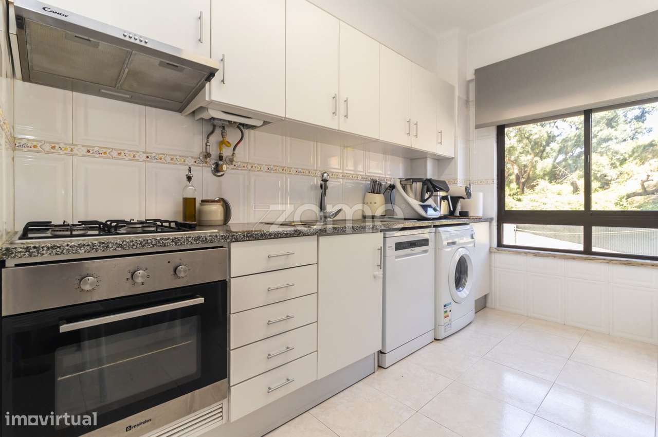 Apartamento T2 com Varanda em Monte Belo | Setúbal-11