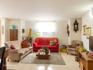 Apartamento T4 Duplex | Situado no Centro de Cadaval, com terraço e... - Grande imagem: 5/60