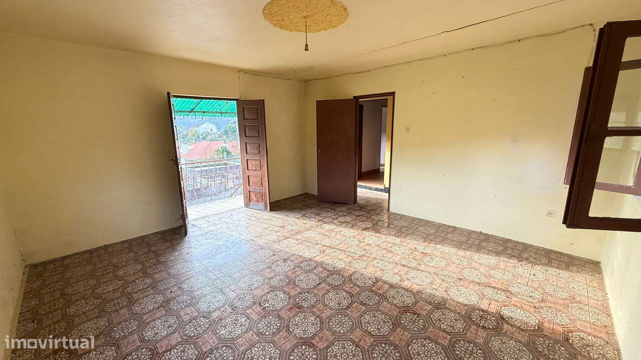 Moradia T3, Rebordões (Santa Maria)-6