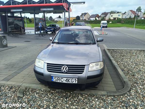 Volkswagen Passat 2.0 Comfortline - 3