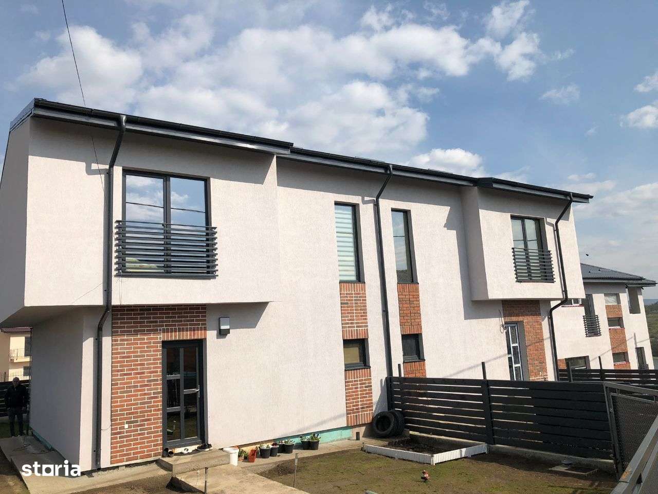 Proiect Deosebit!Incalz in pard!Vila 4 camere, Valea Adanca-Miroslava - Imagine principală: 1/2