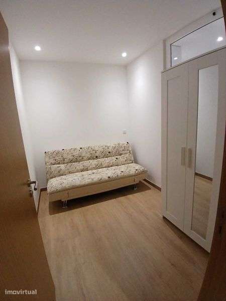 Apartamentos T1+1 à beira-rio
Apartamentos T1+1 à beira-rio - Grande imagem: 5/12