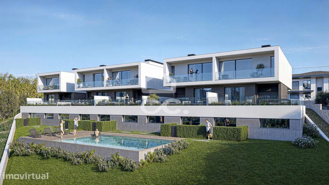 Moradia T4 nova, com jardim e terraço, em condomínio privativo com pis-7