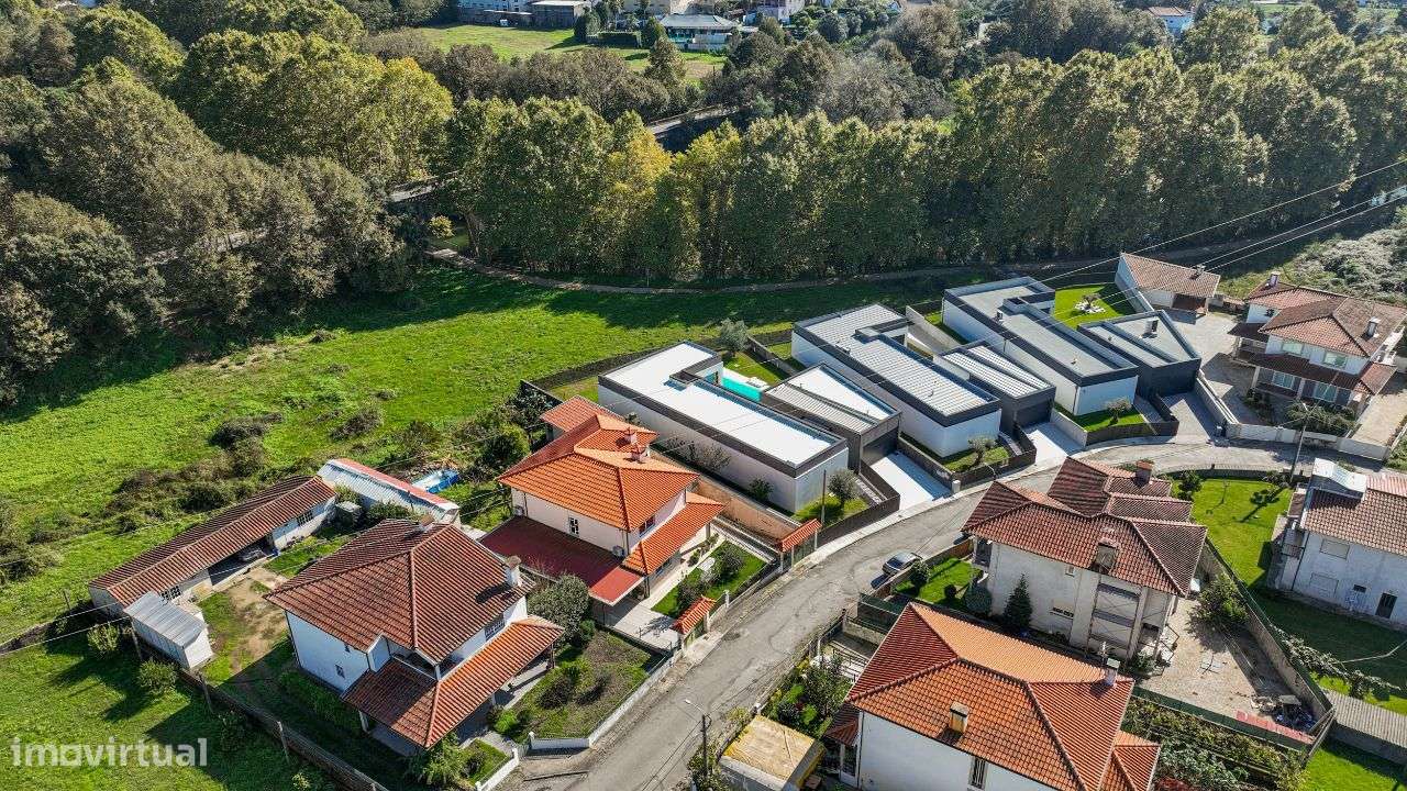 Fantástica Moradia T3+1-27