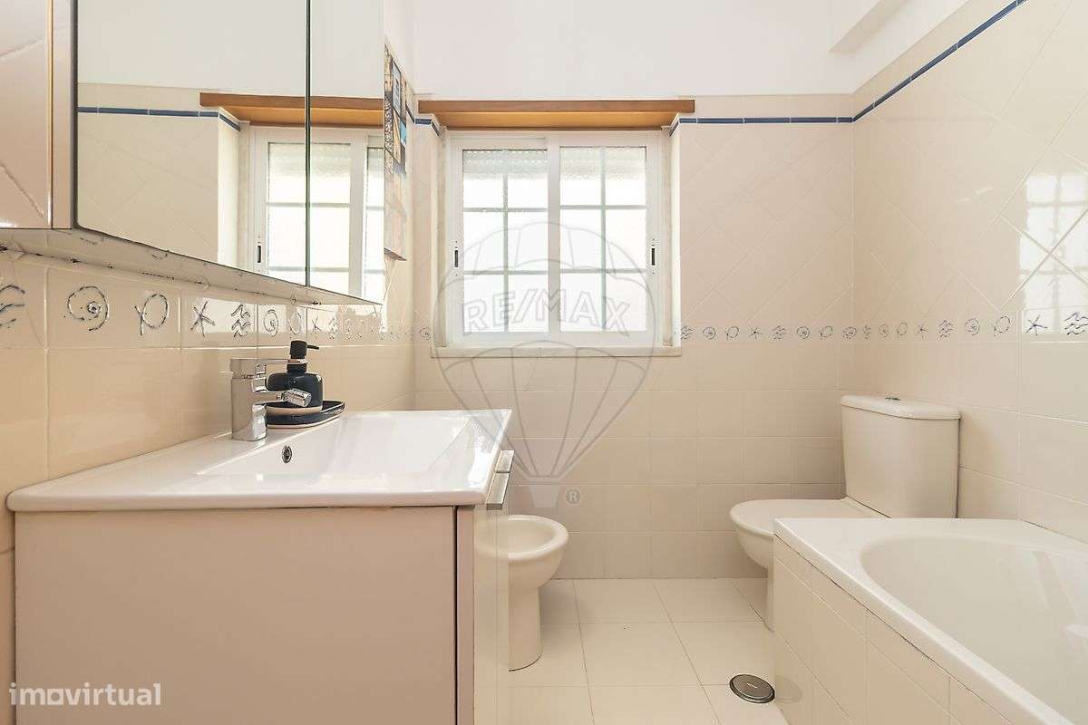 Moradia T4 com 570 m² de Terreno em São João das Lampas-31