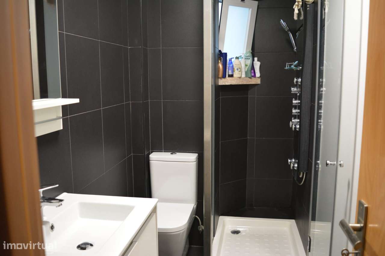 T1 bem remodelado excelente localização para viver ou investir-8