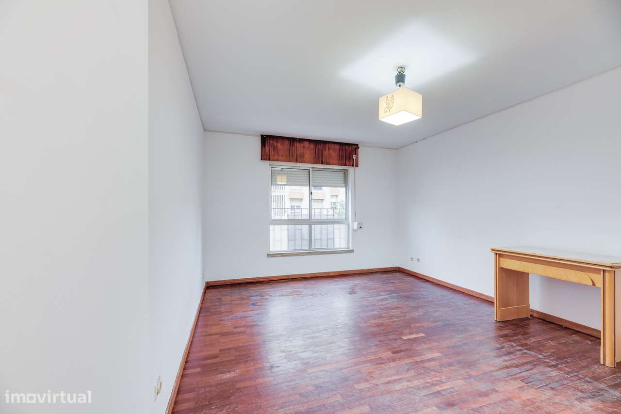 APARTAMENTO T2 | 87M2 BRUTA | ELEVADOR | ARRECADAÇÃO | SETÚBAL - Grande imagem: 5/22