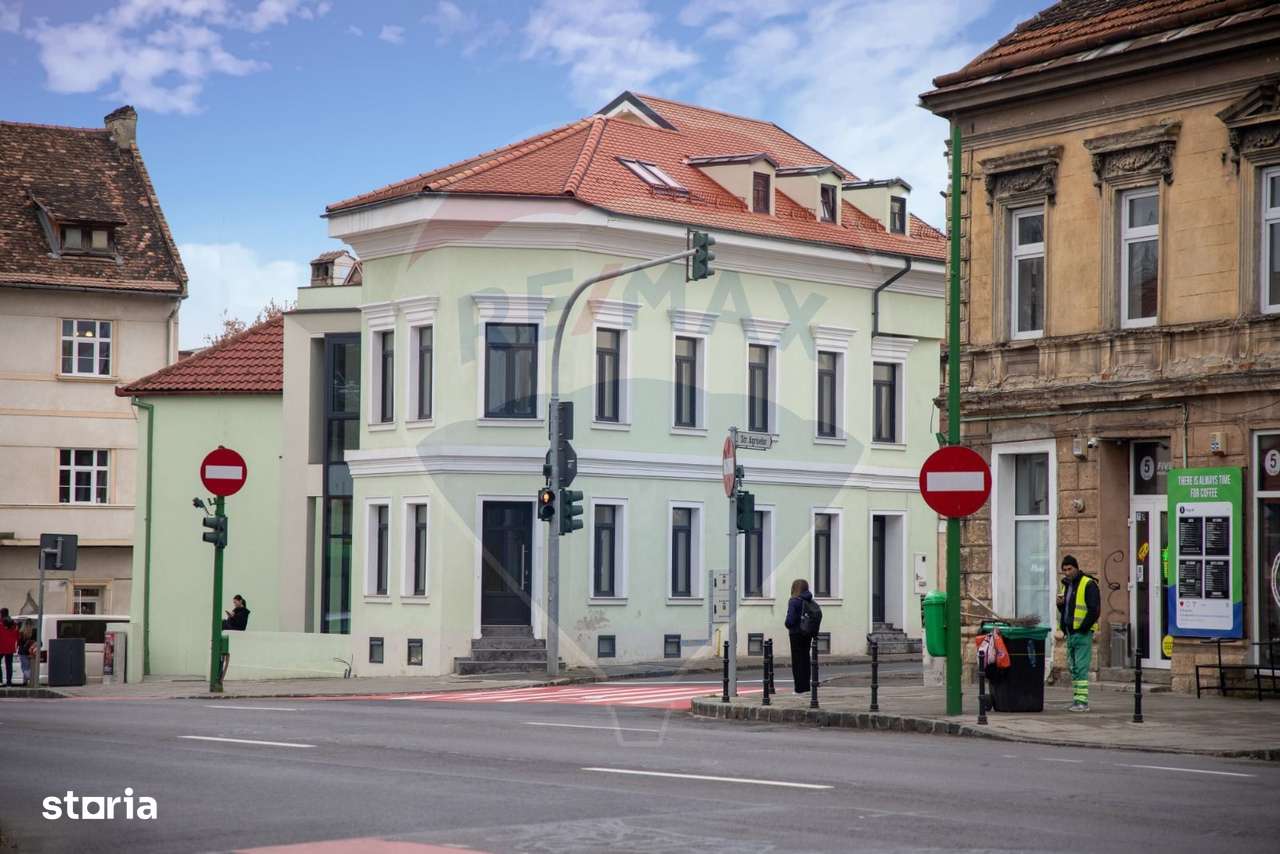 Constructie comerciala centrala P+2 -  funcțiuni mixte - Imagine principală: 2/20