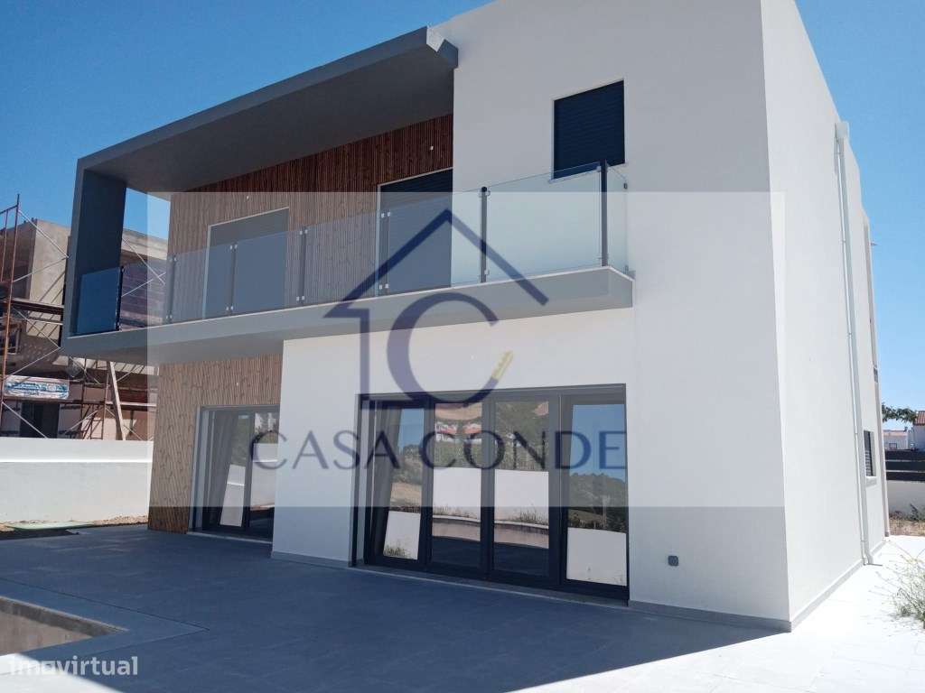 Moradia Isolada T4 Duplex com Piscina | Vendas de Azeitão-40