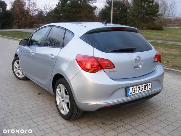 Opel Astra 1.4 ECOFLEX Edition - 3