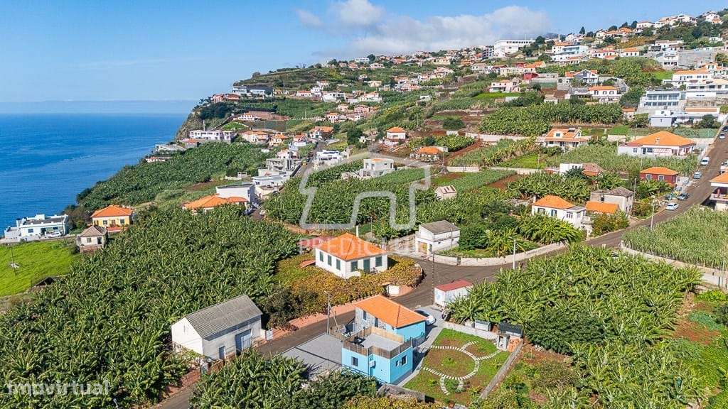 Moradia com 3 Apartamentos Independentes  - Ponta do Sol-43