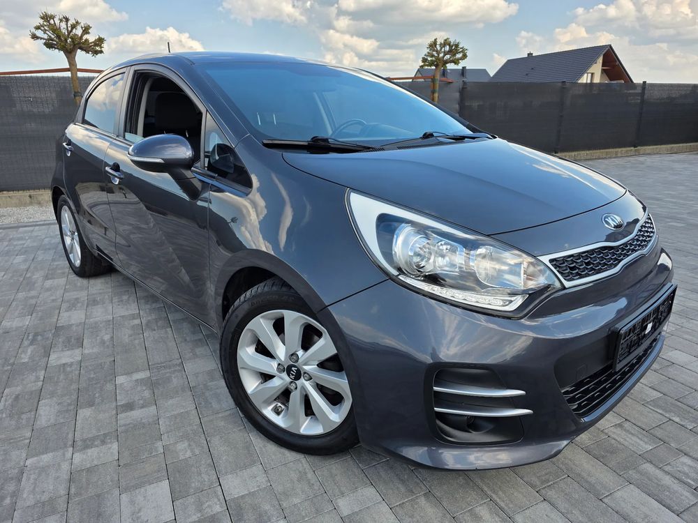 Kia Rio III 1.2 Dream Team Edition 2015