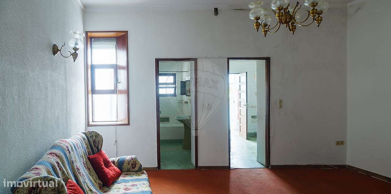 Moradia T8 para venda-12