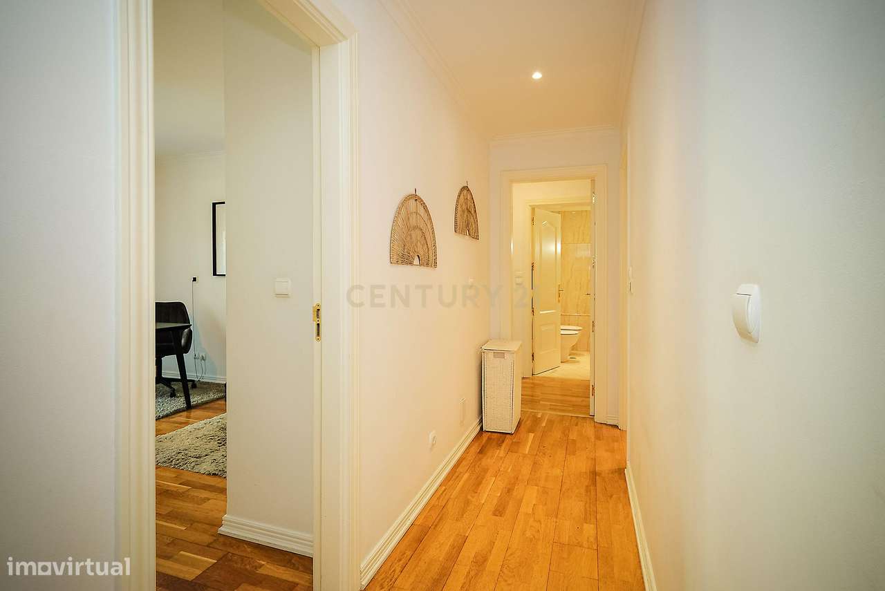 Apartamento T3 em Condomínio Privado no Estoril-12