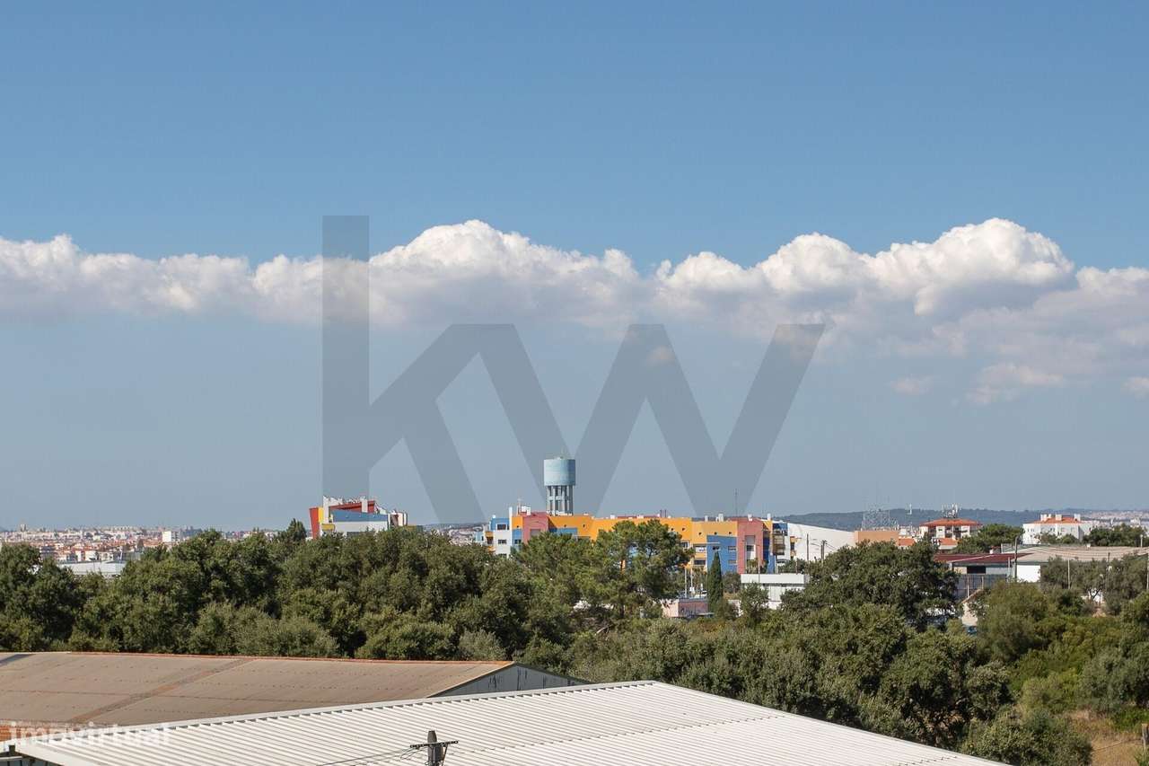 Apartamento T4 com 2 Varandas | Perto da Estação do Fogueteiro e RioSu - Grande imagem: 2/41