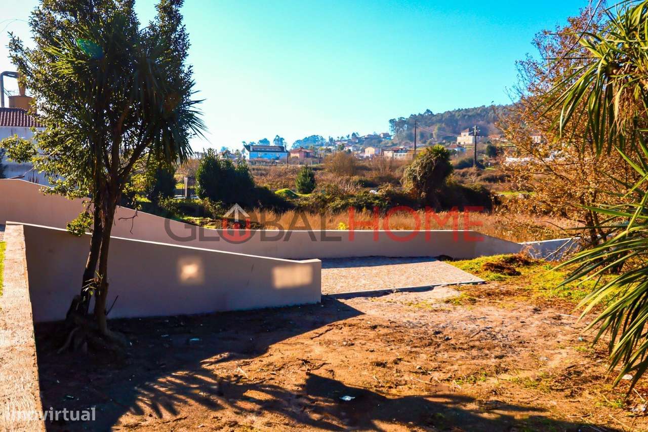 Moradia T3 Nova com 1000m² Terreno em Paços de Ferreira-13