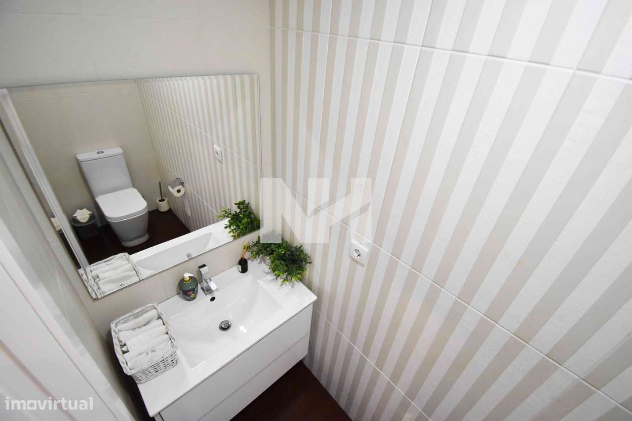Moradia T4 Contemporânea | 4 Suites | C/ Piscina-14