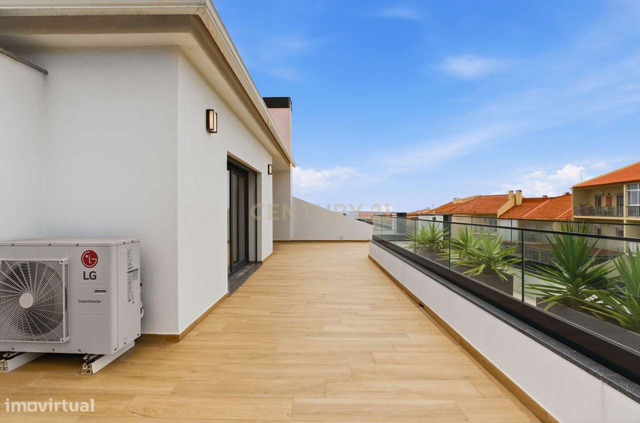 Penthouse T3 Nova com Terraço e Vista Mar | Aqua Vista (200m da praia)-9
