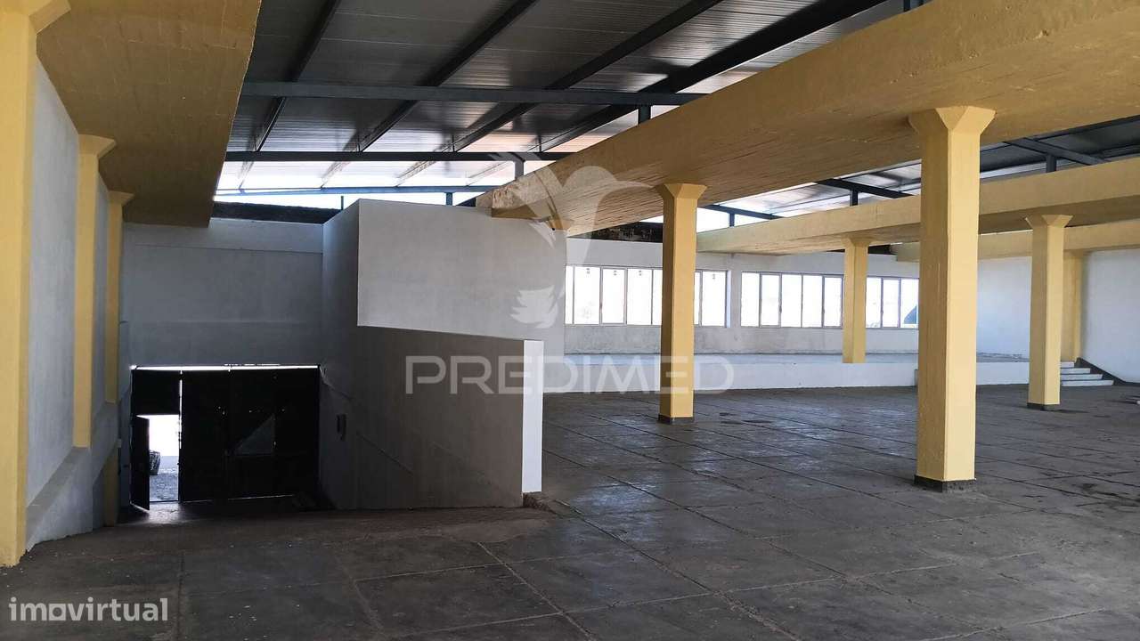 Armazém com área 750 m2 junto ao Aeroporto LISBOA - Grande imagem: 5/11