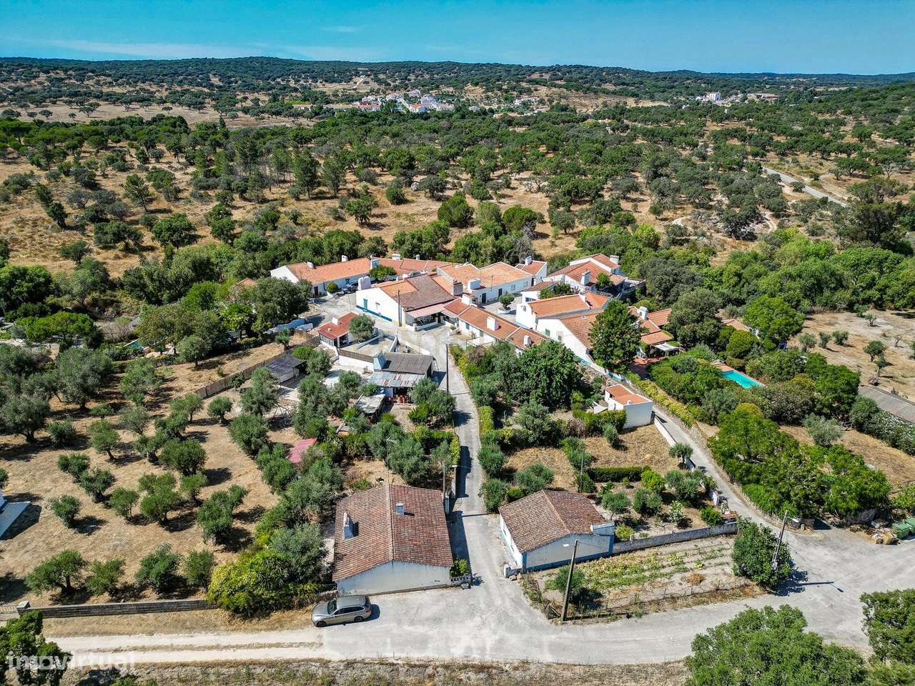 Moradia Térrea com Terreno de 950 m² a Apenas 8 km de Évora-26
