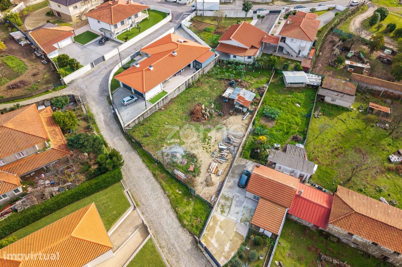 Terreno com projeto aprovado em Selho São Jorge, Guimarães - Grande imagem: 4/7