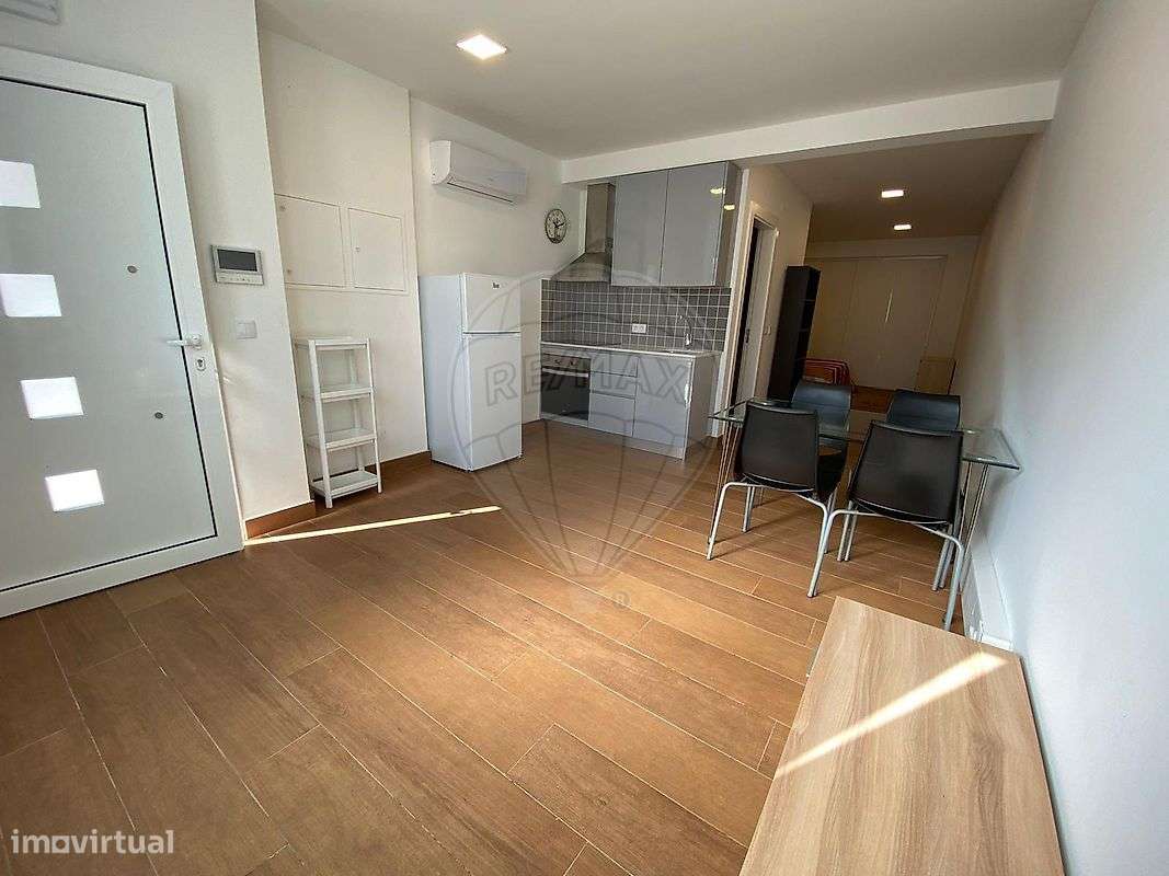 Apartamento T1 para arrendamento - Grande imagem: 2/9