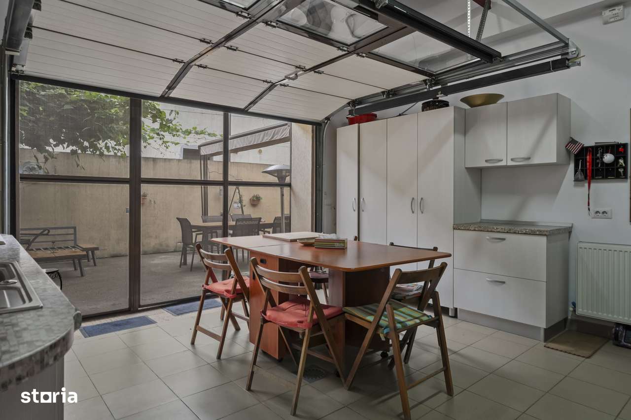 Vilă Spațioasă Cu 6 Camere-8